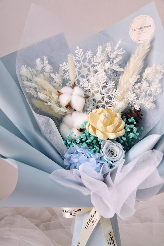 Snow On The Beach Dried Flower Bouquet