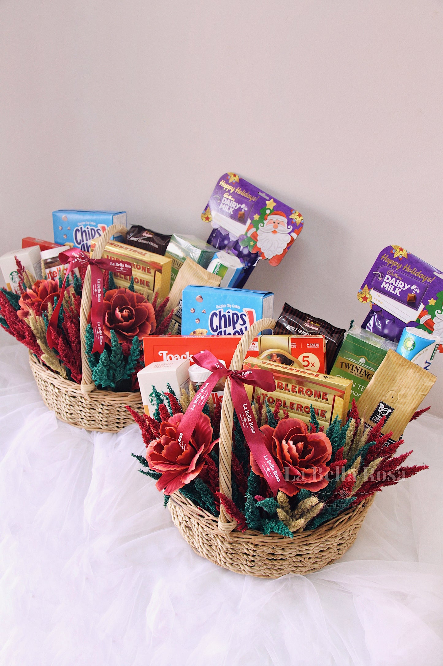 Holiday Snacks Gift Basket